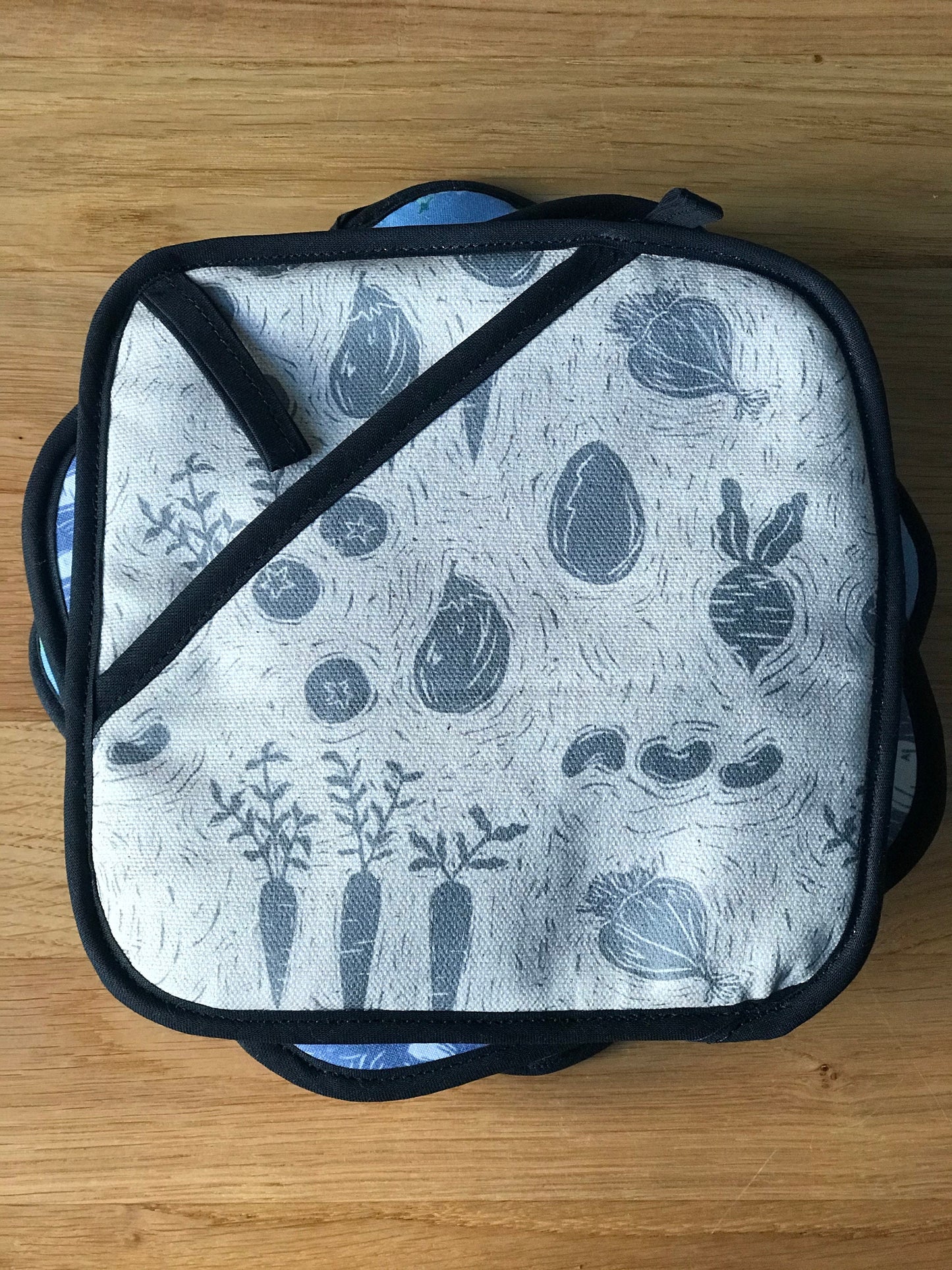 Lino Veggies Pot Holders
